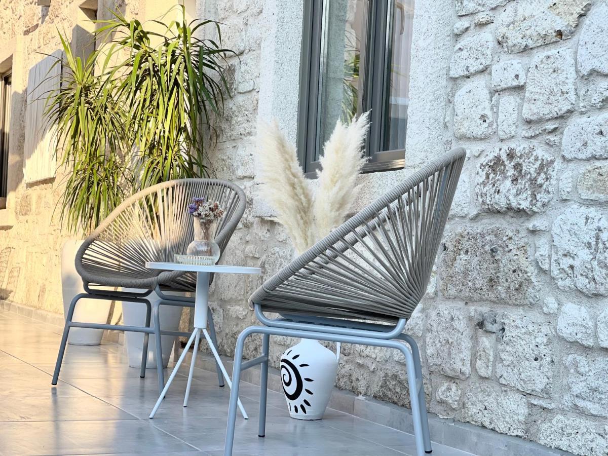 Voger Alacati Koeyici Luaran gambar